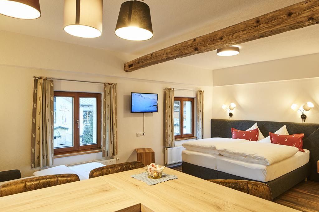 Hotel apartamentowy Tirolerhof - Appartementhaus