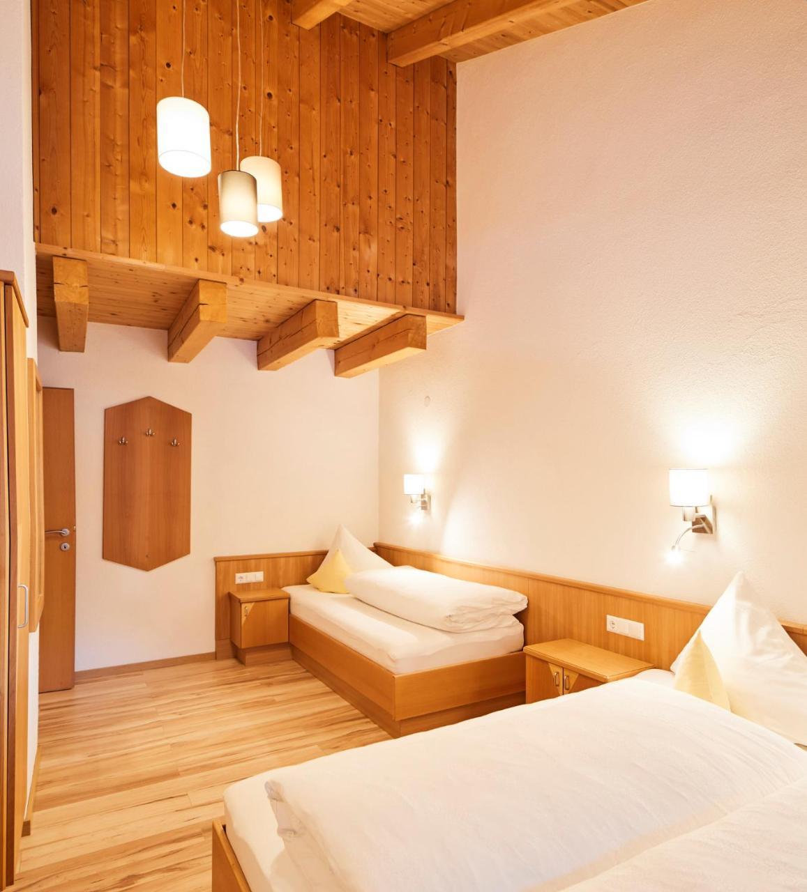 Hotel apartamentowy Tirolerhof - Appartementhaus